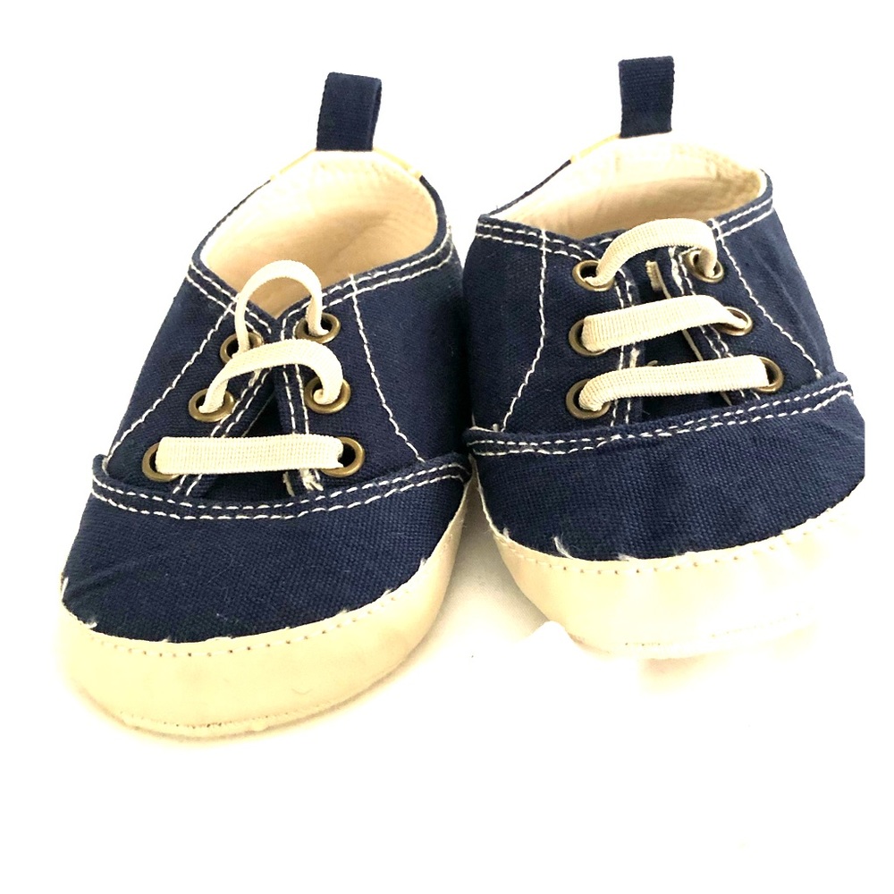 Crib shoes